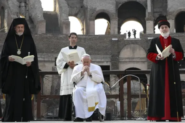 "Let us be free from the nuclear nightmare": Pope Francis Leads Peace Appeal at Colosseum