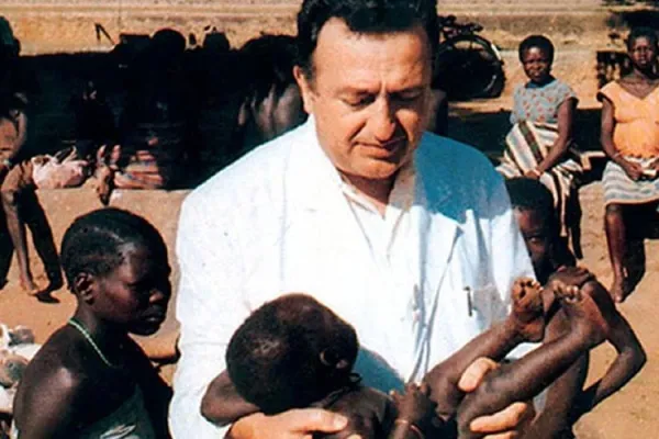 Fr. Giuseppe Ambrosoli, a Comboni Missionary Priest who ministered in Uganda’s Archdiocese of Gulu as a beloved minister of the Eucharist, surgeon, philanthropist, and educator. Credit: Comboni Uganda