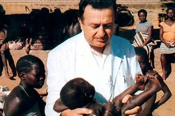 Fr. Giuseppe Ambrosoli, a Comboni Missionary Priest who ministered in Uganda’s Archdiocese of Gulu as a beloved minister of the Eucharist, surgeon, philanthropist, and educator. Credit: Comboni Uganda