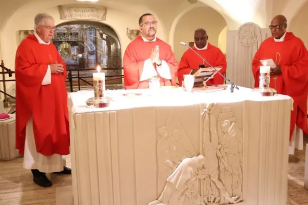 SACBC Troika with Cardinal Napier at the Tomb of St Peter, Rome. Credit: SACBC