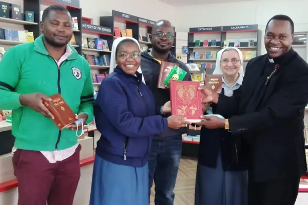 Catholic Church in Kenya Sets Date to Phase Out Old Liturgical Book for Priests