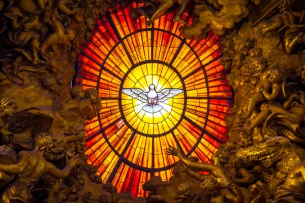 Depiction of the Holy Spirit in St. Peter’s Basilica. | Paolo Gallo / Shutterstock