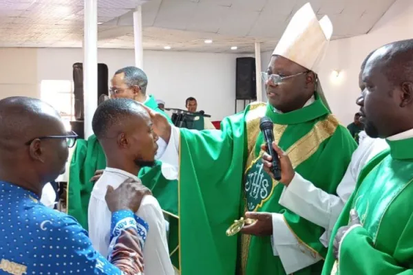 Archbishop Ignatius Ayau Kaigama administers the Sacrament of Confirmation at St. Donatus’ Pastoral Area, Sokale. Credit: Abuja Archdiocese