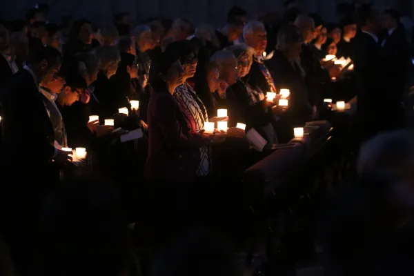 Pope Francis in Easter Vigil homily: Christ is the "turning point" in Human History