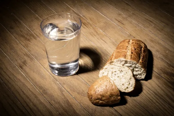 Lent 2025: Seven Answers to Your Questions about Fasting and Abstinence