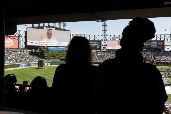 Pope Leo XIV Encourages Young People to Be "beacons of hope" at Chicago Event