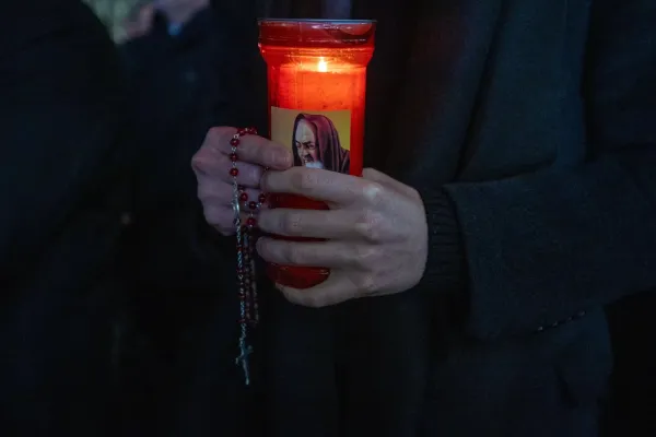 Pope Continues Prescribed Therapies, Follows Lenten Retreat Remotely, Improvements “further strengthened”: Vatican