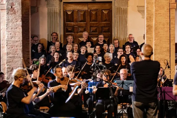 Pope Receives Prisoners’ Prayers for Recovery While Hospitalized in Rome
