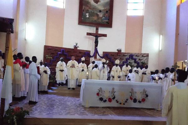 Bishops in South and South Sudan during the installation Mass of Archbishop Stephen Ameyu, Mass also attended by the Delegate of the Congregation for the Evangelization of Peoples, Msgr. Visvaldas Kulbokas and the Charge d’Affaires of the South Sudan Apostolic Nunciature, Msgr. Mark Kadima. / ACI Africa