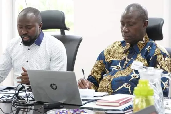 Fr. Nicholaus Segeja M’hela (right), a member of the Vatican Theological Commission follows a presentation at the theologians colloquium that was organized  by the Jesuit Institute of African and Madagascar (JCAM) and the Association of Member Episcopal Conferences in Eastern Africa (AMECEA. Credit: JCAM