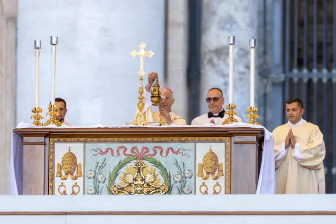 Archbishop Rino Fisichella, pro-prefect of the Dicastery for Evangelization, incenses the altar during the welcome Mass for the Jubilee of Youth on July 29, 2025, in St. Peter’s Square at the Vatican.