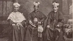 The Servant of God Matthew Makil (center) appears in this 1896 photo flanked by apostolic vicars Aloysius Pazheparambil (left) and John Menachery (right). / Credit: kirchlicher Fotograf, Public domain, via Wikimedia Commons