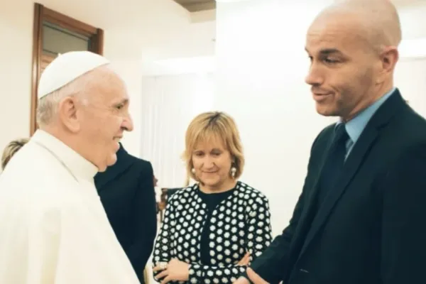 Editor of Pope Francis’ Autobiography: "He gave absolute freedom, without red lines"