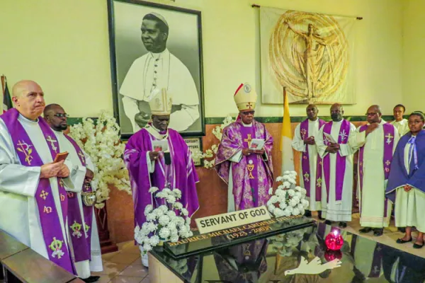 Archbishop Philip Anyolo of Nairobi Archdiocese flanked by John Cardinal Njue (left) during the memorial Holy Mass of the Servant of God, Maurice Michael Cardinal Otunga celebrated at the Resurrection garden, Karen, Nairobi on 6 September 2022. Credit: Catholic Archdiocese of Nairobi/Facebook