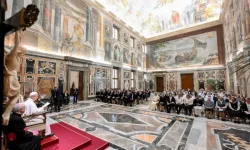 Pope Leo XIV receives members of the Religious of Jesus and Mary, founded by St. Claudine Thévenet, and the Missionary Sisters of St. Charles Borromeo, known as the Scalabrinians, in the consistory hall at the Vatican on Nov. 6, 2025. / Credit: Vatican Media