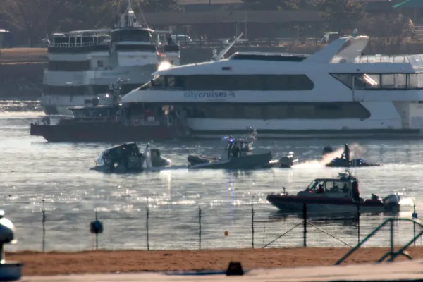 Pope Francis Expresses "spiritual closeness" after Deadly Washington, DC Plane Crash