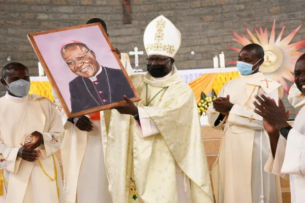 Let’s Be Family “regardless of political choices, party affiliations”, Urges Kenyan Bishop